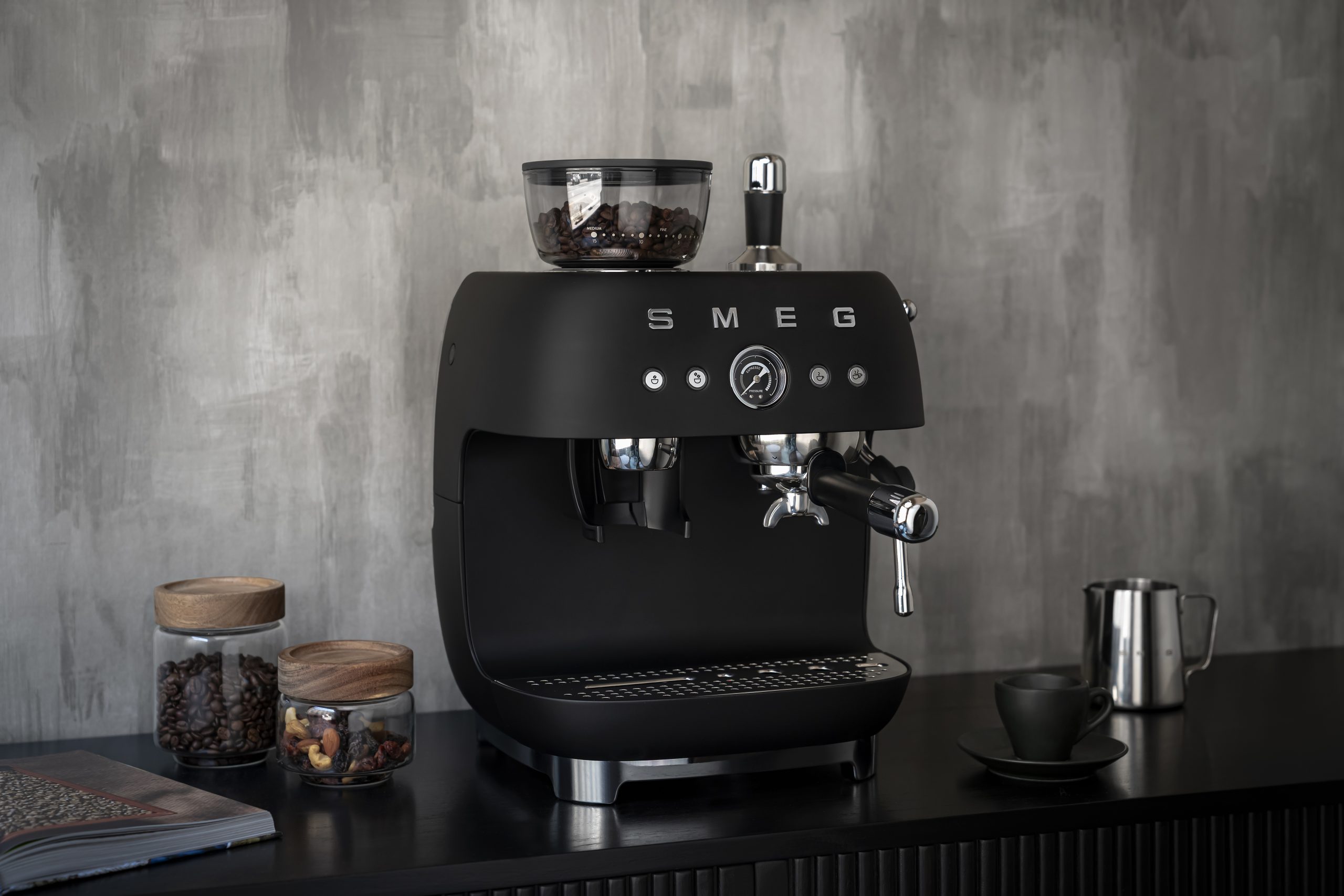 Matte Black Espresso Machine with Coffee Grinder - Image 2